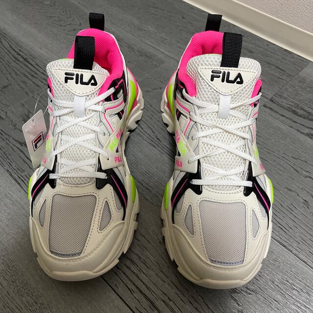 FILA(フィラ)のFIRA Electrove2 海外限定 レディースの靴/シューズ(スニーカー)の商品写真