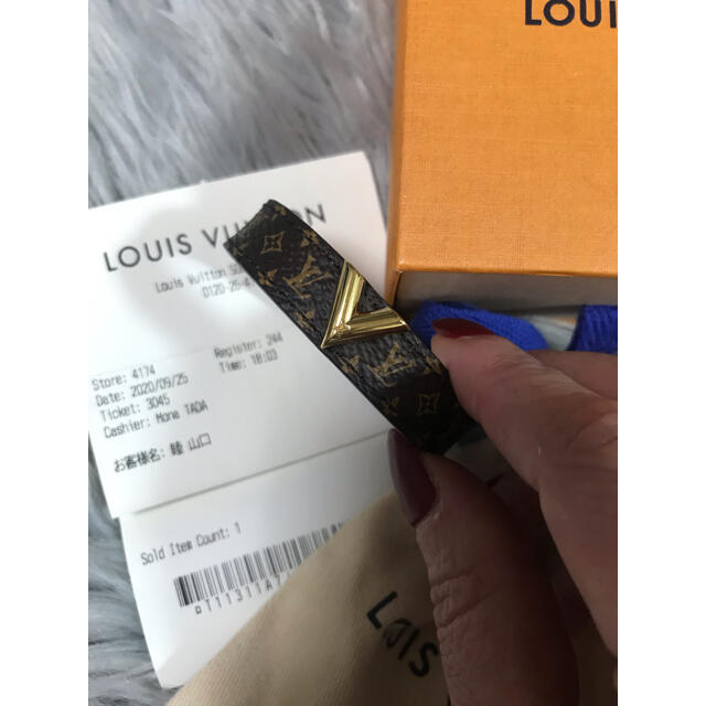 LOUIS VUITTON(ルイヴィトン)の美品 ルイヴィトン エセンシャルV ブレスレット サイズ17 レディースのアクセサリー(ブレスレット/バングル)の商品写真