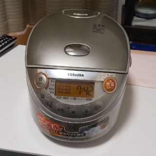 トウシバ(東芝)のTOSHIBA   IH炊飯器 ３合炊き(炊飯器)