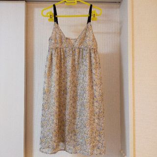 ヴィス(ViS)のVis 小花柄 ワンピース　チュニック(ひざ丈ワンピース)