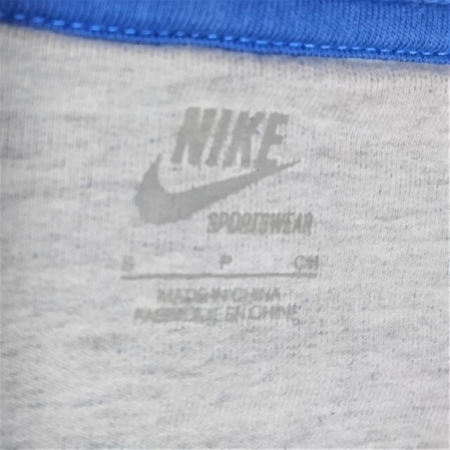 NIKE(ナイキ)の【レア・美品】NIKE  ナイキ 刺繍ロゴ スウェット パーカー レディース レディースのトップス(パーカー)の商品写真