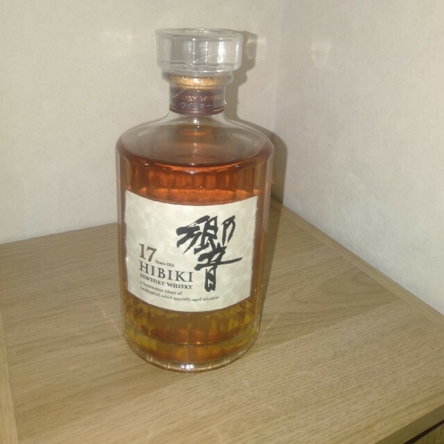 響　17年　700ml