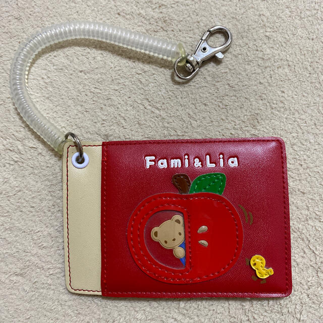 familiar - ファミリア パスケースの通販 by みっぴー103's shop|ファミリアならラクマ familiar - ファミリア パスケースの通販 by みっぴー103's shop|ファミリアならラクマ