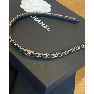 シャネル(CHANEL)のシャネル　21S  ターンロック　チェーンカチューシャ(カチューシャ)