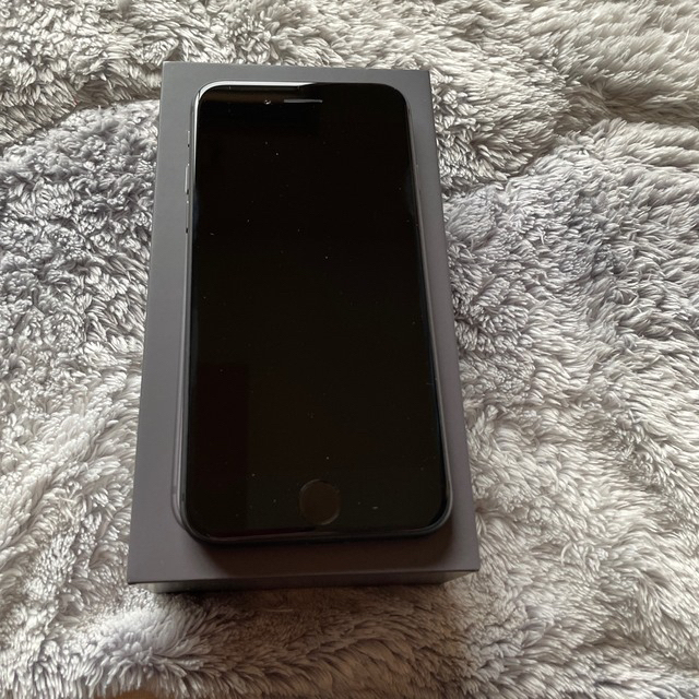 iPhone8 色BK - スマートフォン本体