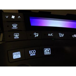 ZVW30プリウス 後期シフトハザードスパーキングエアコンパネルオディオパネル