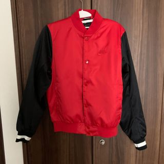 NIKE(スタジャン ・ レッド/赤色系)のフリマアイテム一覧 NIKE(スタジャン ・ レッド/赤色系)のフリマアイテム一覧