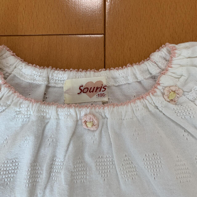 Souris(スーリー)のスーリー☆半袖カットソー100 お花 キッズ/ベビー/マタニティのキッズ服女の子用(90cm~)(Tシャツ/カットソー)の商品写真