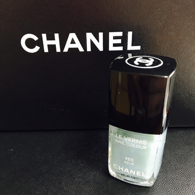 CHANEL(シャネル)のシャネル マニキュア ネイルカラー 水色 ブルー ラメ  コスメ/美容のネイル(マニキュア)の商品写真