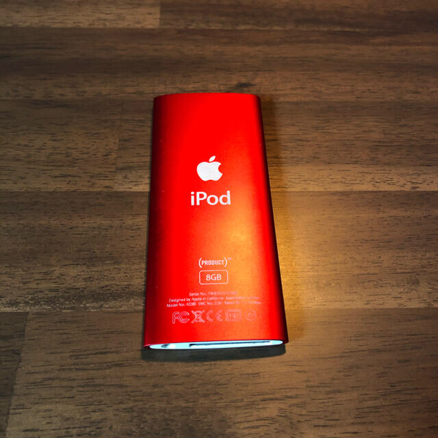 iPod(アイポッド)のipod nano 第4世代 (PRODUCT)red 8GB スマホ/家電/カメラのオーディオ機器(ポータブルプレーヤー)の商品写真