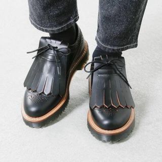 ドクターマーチン(Dr.Martens)の超レア！Dr.Martens キルティータッセルウイングチップシューズ(ローファー/革靴)