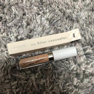 カラーポップ(colourpop)の新品未使用 colourpop コンシーラー　(コンシーラー)