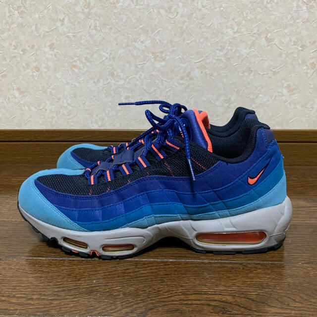 NIKE(ナイキ)のオレンジ様専用　NIKE AIRMAX95 ナイキ エアマックス95 28cm メンズの靴/シューズ(スニーカー)の商品写真