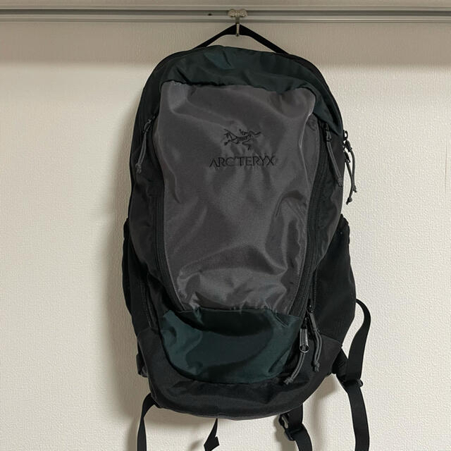 ARC'TERYX(アークテリクス)の超希少！完売品！アークテリクス マンティス26 BEAMS クレイジーカラー メンズのバッグ(バッグパック/リュック)の商品写真