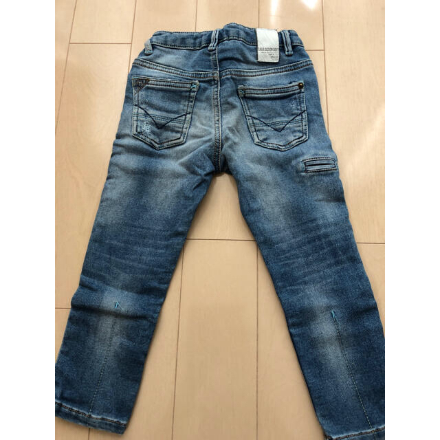 ZARA KIDS(ザラキッズ)のZARA ザラ　デニム キッズ/ベビー/マタニティのキッズ服男の子用(90cm~)(パンツ/スパッツ)の商品写真