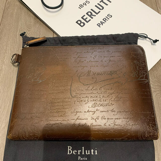 新しく着き Berluti - 【美品】BERLUTI ベルルッティ クラッチ ニノGM