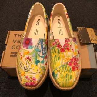 トムズ(TOMS)の【新品】TOMS Womens classic / 23.5cm(スニーカー)