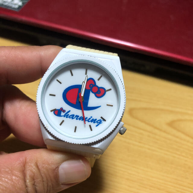 Champion(チャンピオン)のキティーチャン　チャンピオン　コラボ腕時計 レディースのファッション小物(腕時計)の商品写真