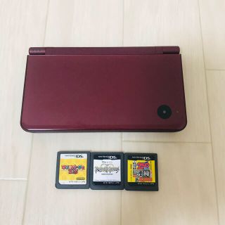 ニンテンドウ(任天堂)のNINTENDO DSi LL本体ソフト3セット(携帯用ゲーム機本体)