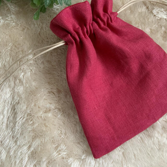 リバティ　ミニフリル巾着 レディースのファッション小物(ポーチ)の商品写真