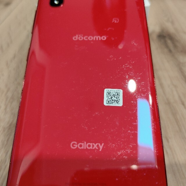 Galaxy(ギャラクシー)のGalaxy A20 red 32 GB docomo スマホ/家電/カメラのスマートフォン/携帯電話(スマートフォン本体)の商品写真