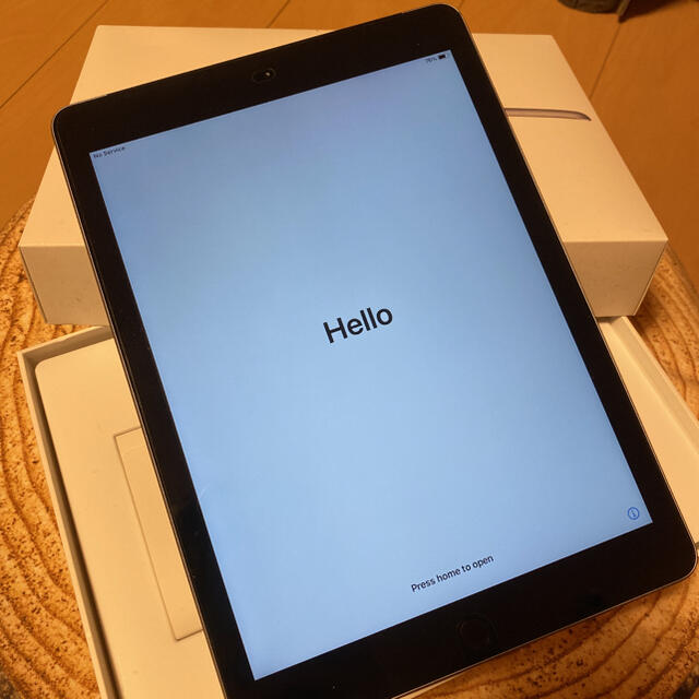 iPad 第五世代 Wi-Fi+Cellular 32GB スペースグレイ (… 堅実な究極の