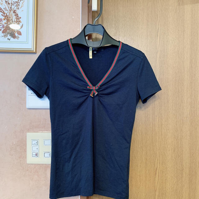 Gucci(グッチ)のお値下げ⭐︎GUCCI リボン Tシャツ レディースのトップス(Tシャツ(半袖/袖なし))の商品写真