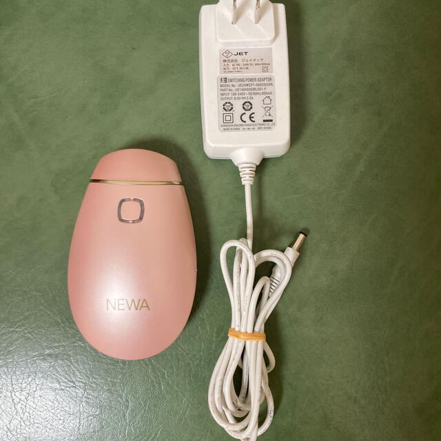 正規品　NEWAリフト スマホ/家電/カメラの美容/健康(フェイスケア/美顔器)の商品写真