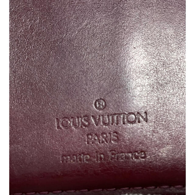 LOUIS VUITTON(ルイヴィトン)のルイヴィトン ヴェルニ ヴィエノワ 二つ折財布 エンジ レディースのファッション小物(財布)の商品写真