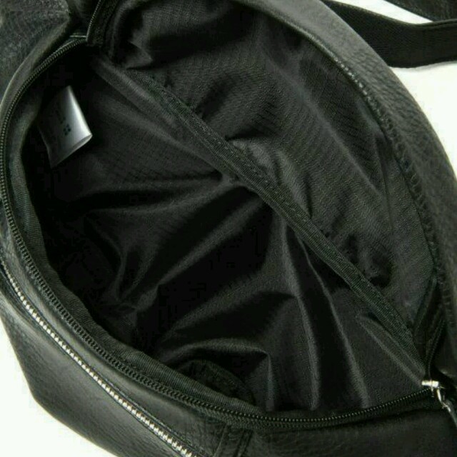 JEANASIS(ジーナシス)のジーナシスのﾜｯﾍﾟﾝ付きバッグ（ｳｴｽﾄﾎﾟｰﾁ）美品 レディースのバッグ(ハンドバッグ)の商品写真
