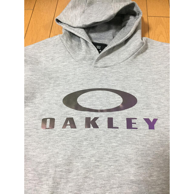 Oakley(オークリー)の専用！！ オークリー メンズ スウェットパーカー メンズのトップス(パーカー)の商品写真