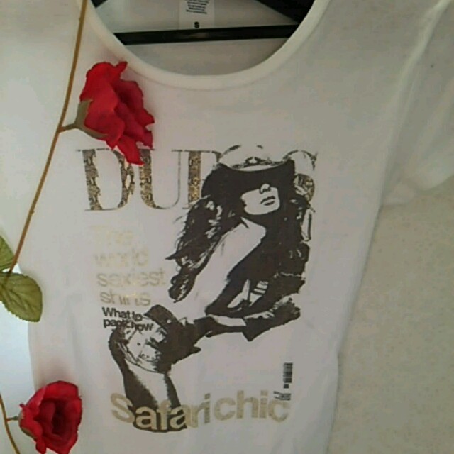 DURAS(デュラス)のDURASのTシャツ♪ レディースのトップス(Tシャツ(半袖/袖なし))の商品写真