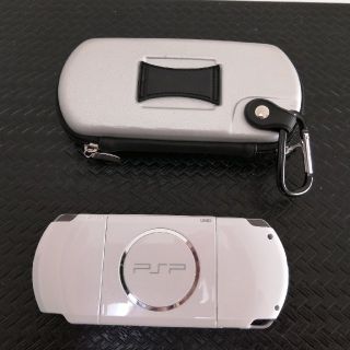 プレイステーションポータブル(PlayStation Portable)のPSP3000　本体 ジャンク品(携帯用ゲーム機本体)