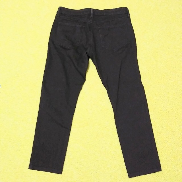 MUJI (無印良品)(ムジルシリョウヒン)の無印良品　メンズ　黒パンツ メンズのパンツ(デニム/ジーンズ)の商品写真