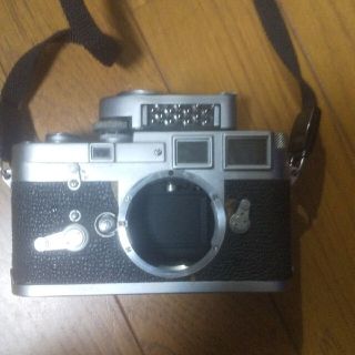 ライカ(LEICA)のマル特さん専用ライカのM3です。(フィルムカメラ)