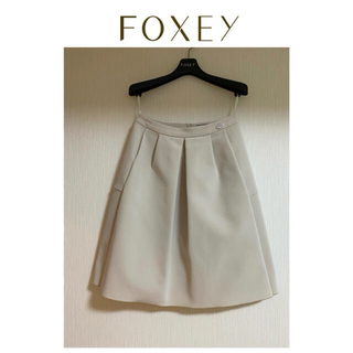 フォクシー(FOXEY)の3/16まで　定価52,920円　FOXEY スカート　サイズ38(ひざ丈スカート)