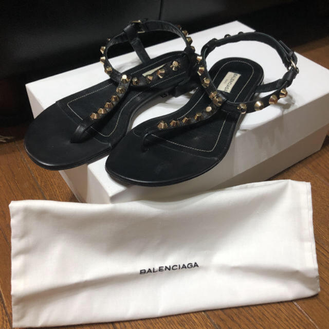 Balenciaga(バレンシアガ)の22.5バレンシアガ　スタッズサンダル レディースの靴/シューズ(サンダル)の商品写真