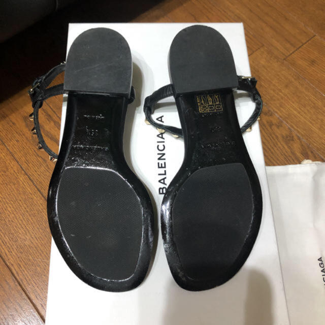 Balenciaga(バレンシアガ)の22.5バレンシアガ　スタッズサンダル レディースの靴/シューズ(サンダル)の商品写真