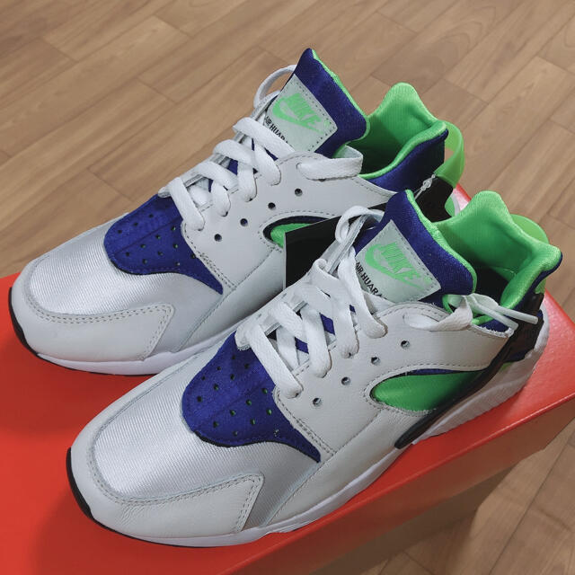 靴/シューズNIKE AIR HUARACHE ナイキ ハラチ　スニーカー