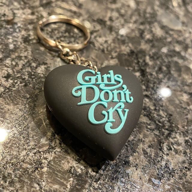 Girls Don't Cry ガールズドントクライ 伊勢丹 キーホルダー