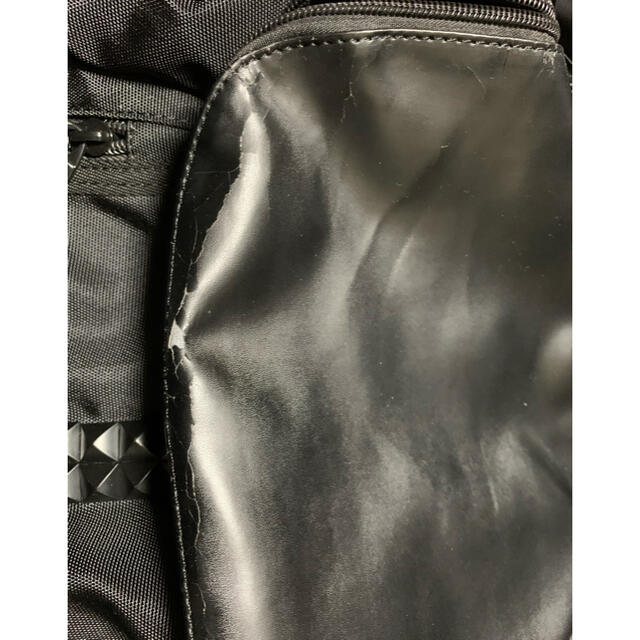 MCM(エムシーエム)のメメントイズム　リュック　バッグパック　スタッズ メンズのバッグ(バッグパック/リュック)の商品写真