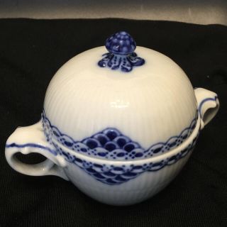 ROYAL COPENHAGEN - ブルーフルーテッド プリンセス シュガーポットの ...