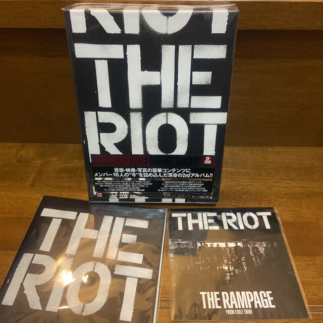 THE RIOT（DVD2枚付）