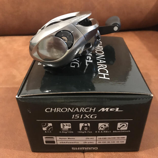 SHIMANO(シマノ)の【新品未使用】17クロナークMGL 151XG（左ハンドル） スポーツ/アウトドアのフィッシング(リール)の商品写真