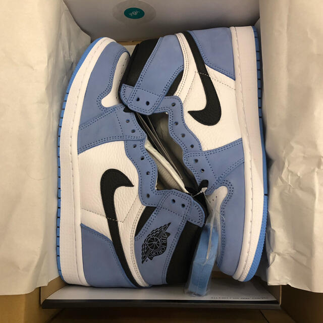 NIKE(ナイキ)のNIKE AIR JORDAN1 UNC 27センチ メンズの靴/シューズ(スニーカー)の商品写真