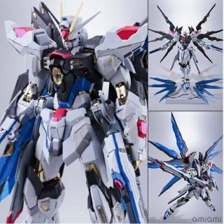 バンダイ(BANDAI)の【新品未開封】メタルビルド ストライクフリーダム　光の翼セット(アニメ/ゲーム)