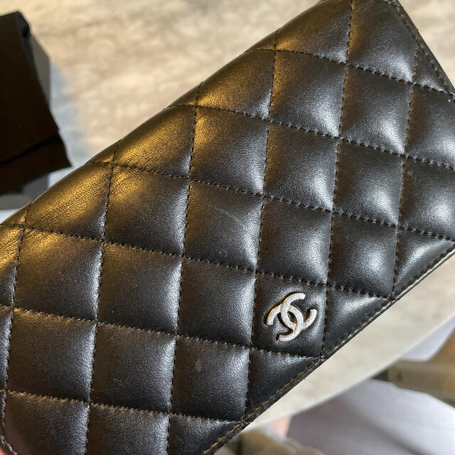 CHANEL(シャネル)の気まぐれ値下げ！正規品　シャネル　マトラッセ　長財布　本物 レディースのファッション小物(財布)の商品写真