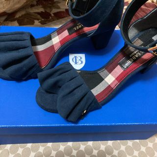 バーバリーブルーレーベル(BURBERRY BLUE LABEL)の新品　ブルーレーベルクレストブリッジサンダル(サンダル)