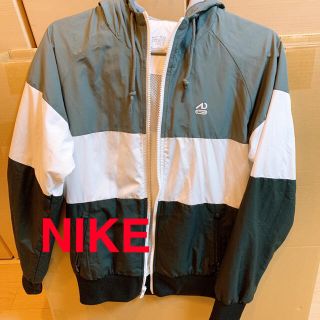 ナイキ(NIKE)のNIKE♡ナイロンジャケット(ナイロンジャケット)