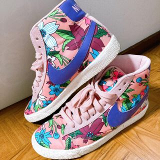 ナイキ(NIKE)のNIKEスニーカー(スニーカー)